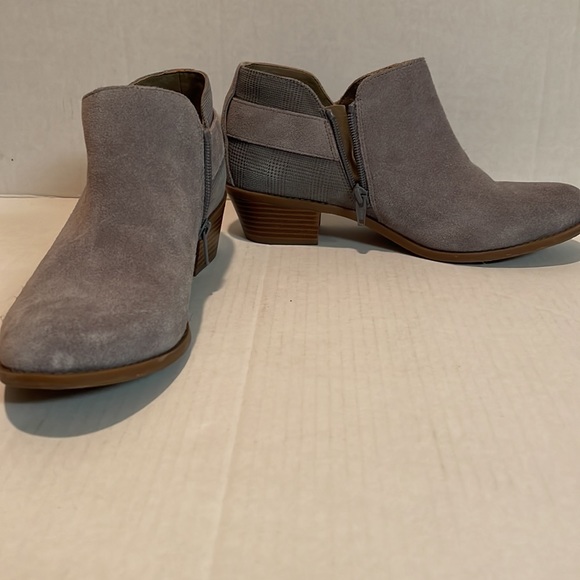 Women’s Vionic Suede Bootie - Picture 8 of 14
